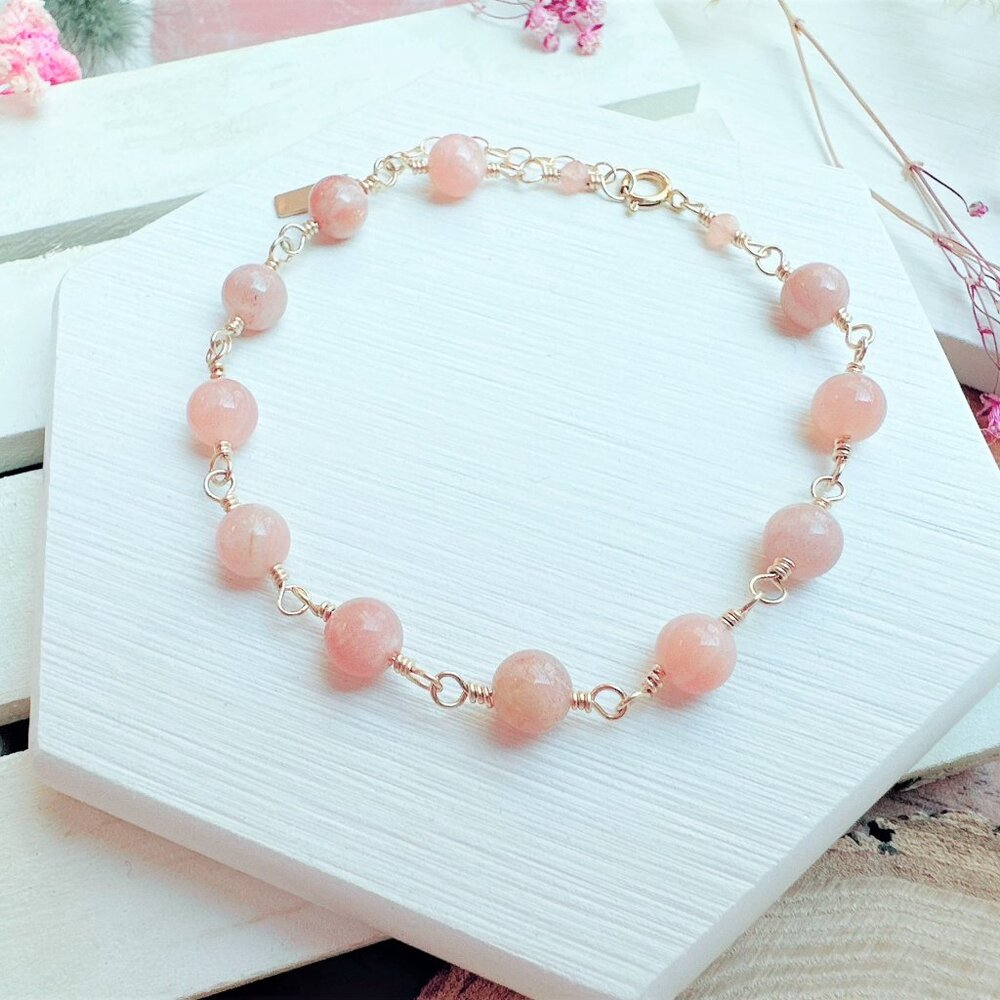 14k Gold-Filled Peach Moonstone Bracelet
